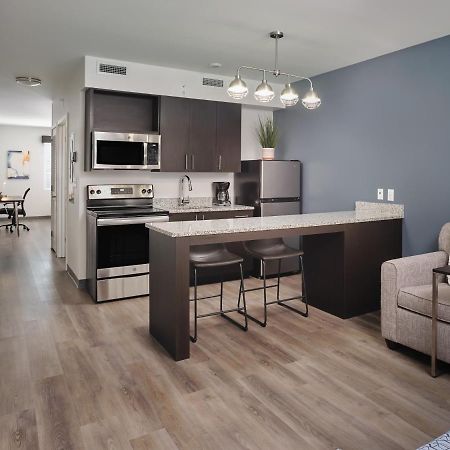Stayapt Suites Houston-Nasa/Clear Lake ウェブスター エクステリア 写真