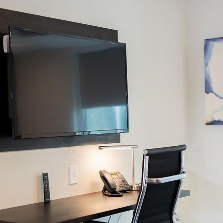 Stayapt Suites Houston-Nasa/Clear Lake ウェブスター エクステリア 写真